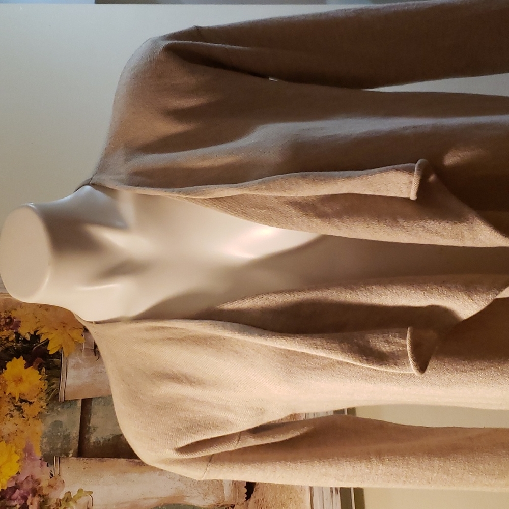 H&M Cardigan - Picture 3 of 5